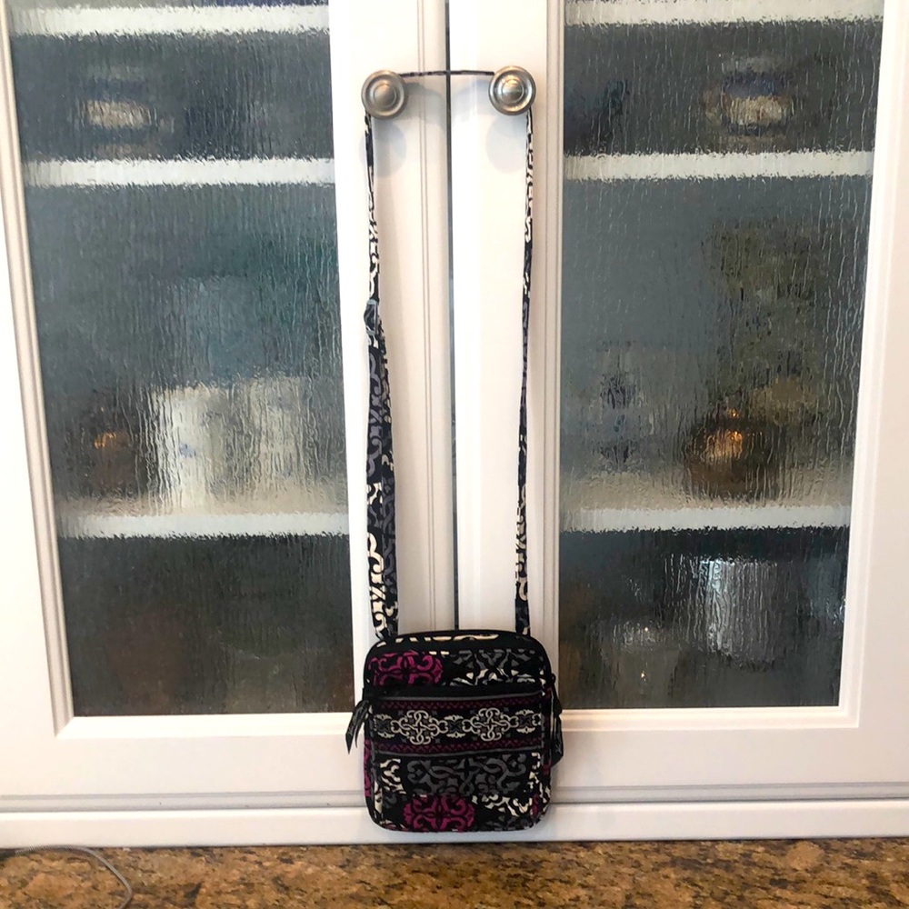 Vera Bradley crossbody hipster bag in black gray pink and white.